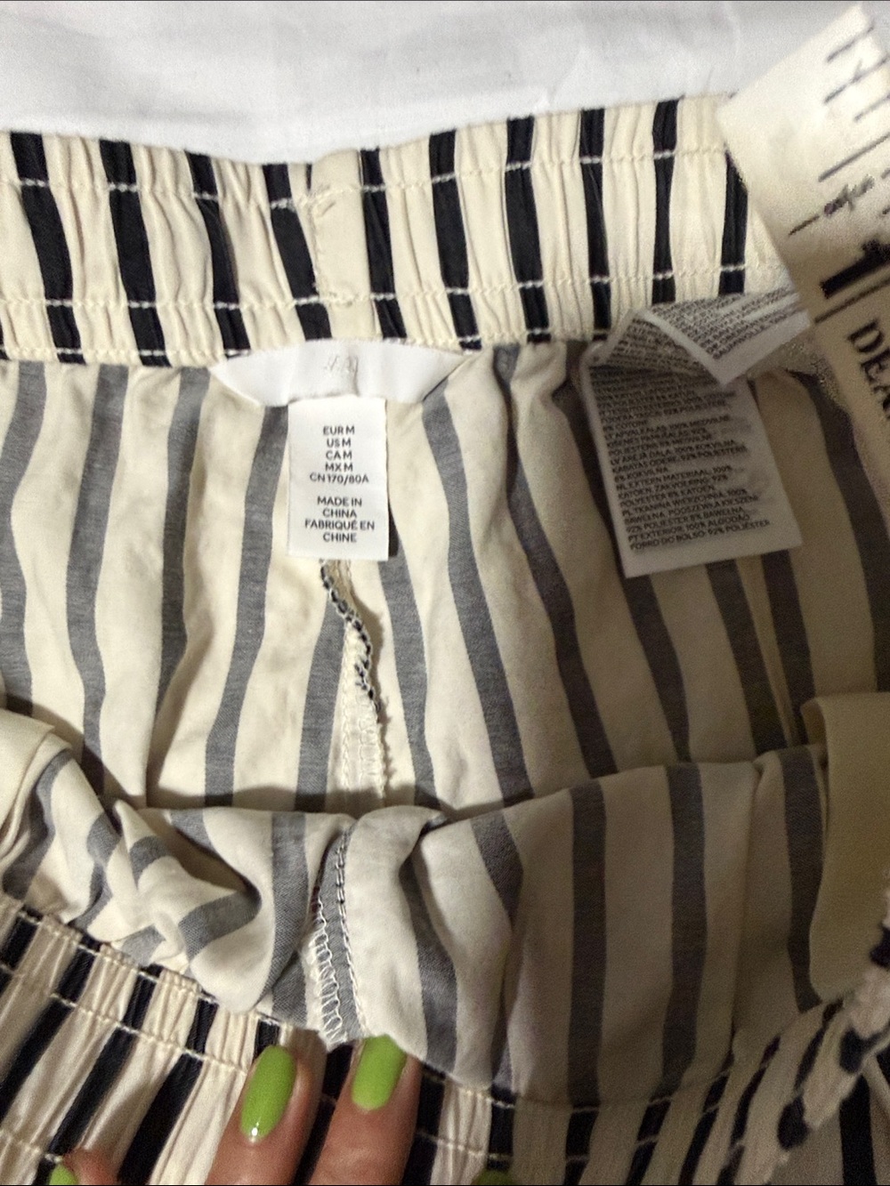 H&M Women's Black and Cream Striped Drawstring Shorts - Picture 4 of 5